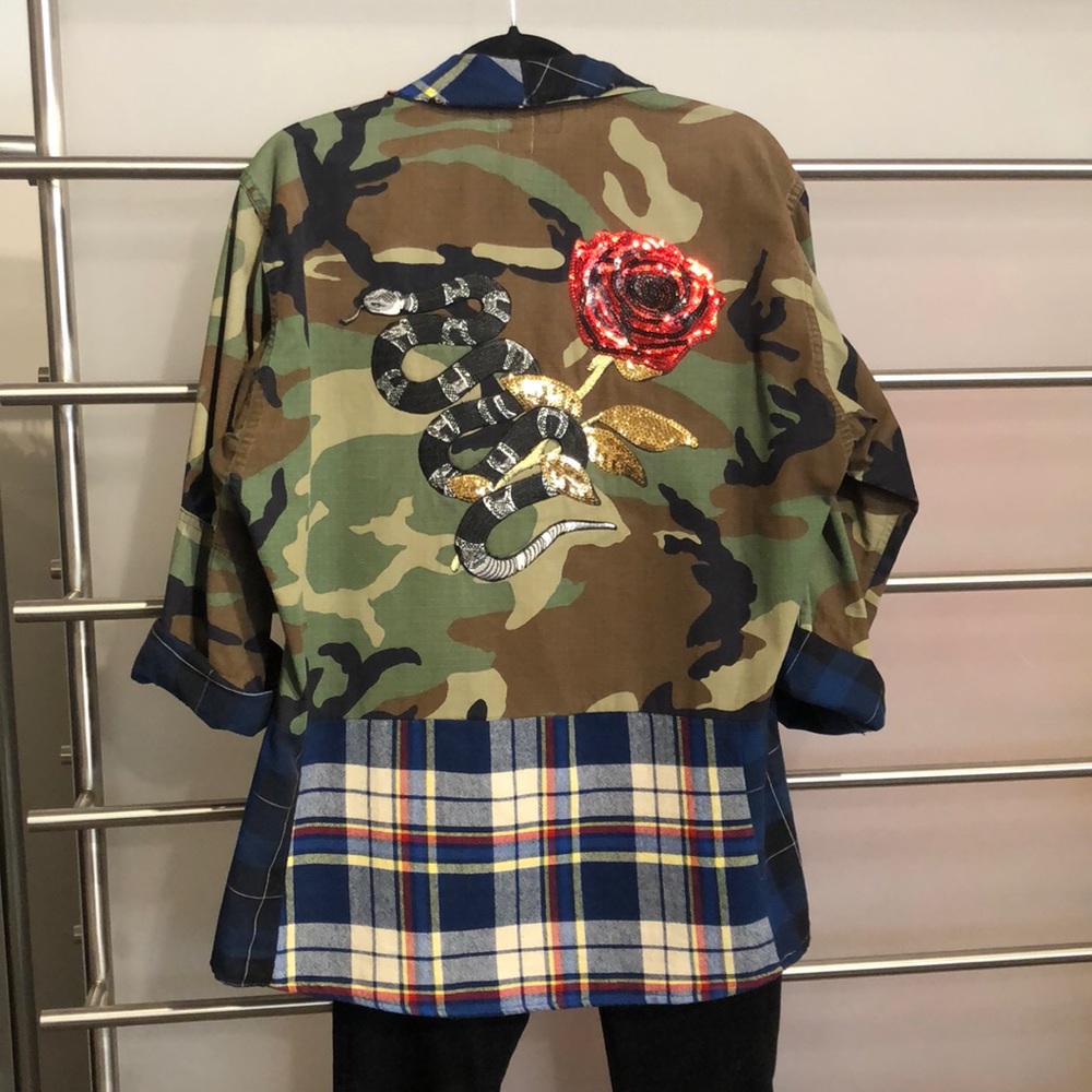 Relove Long Camo Jacket with Flannel/patch details